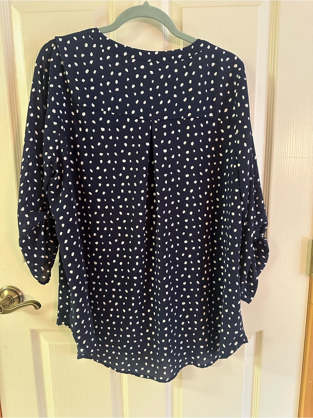 41 Hawthorn Navy Blue White Polka Dot V-Neck Blouse EUC - Picture 2 of 6
